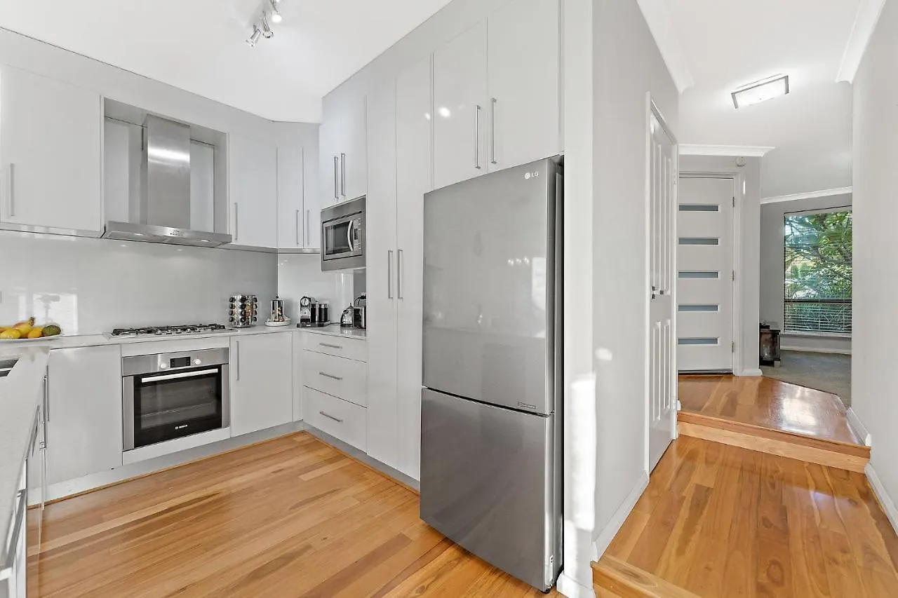 Holiday home Modern Scarborough Townhouse Villa Perth Australia